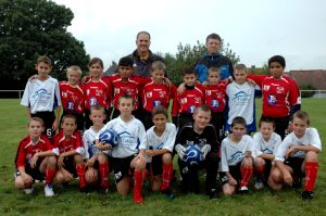 Les deux quipes du FC du Lac.